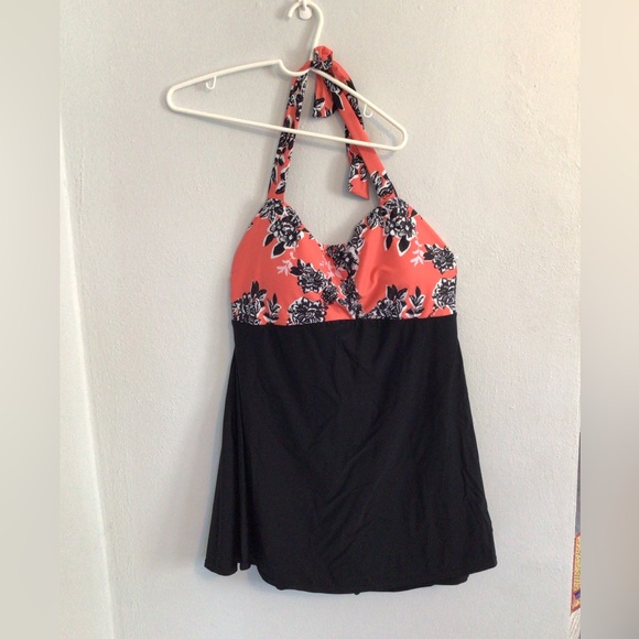 Swimming Suits Woman’s Black & Orange Floral One Piece Swimsuit. Size 4 XL. - Picture 1 of 4